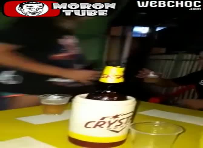 Video :Observe how she managed to have her pussy kissed!